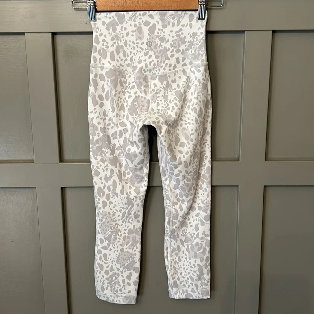 Lululemon Align High-Rise Crop 21